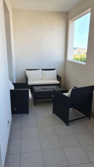 3 Pieces + Terrasse Apartamento Marselha